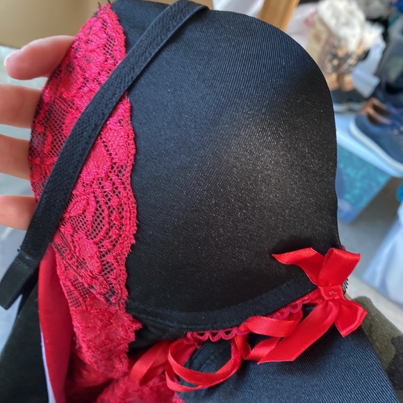 💜MINIMUM 5 ITEMS BUNDLED TO PURCHASE 💜 - Picture 8 of 8